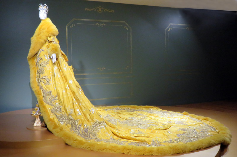 Silk Road Today - Couturiere Guo Pei Marries East and West in Opulent Creations